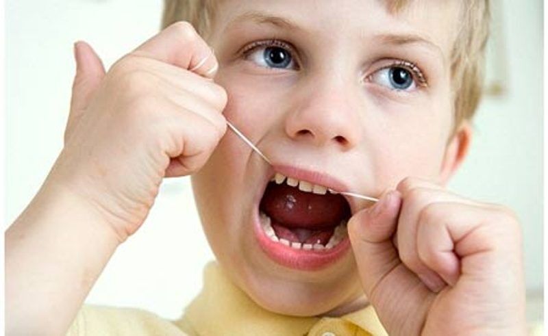 نخ دندان؛ کلید طلایی برای سلامتی دهان و دندان