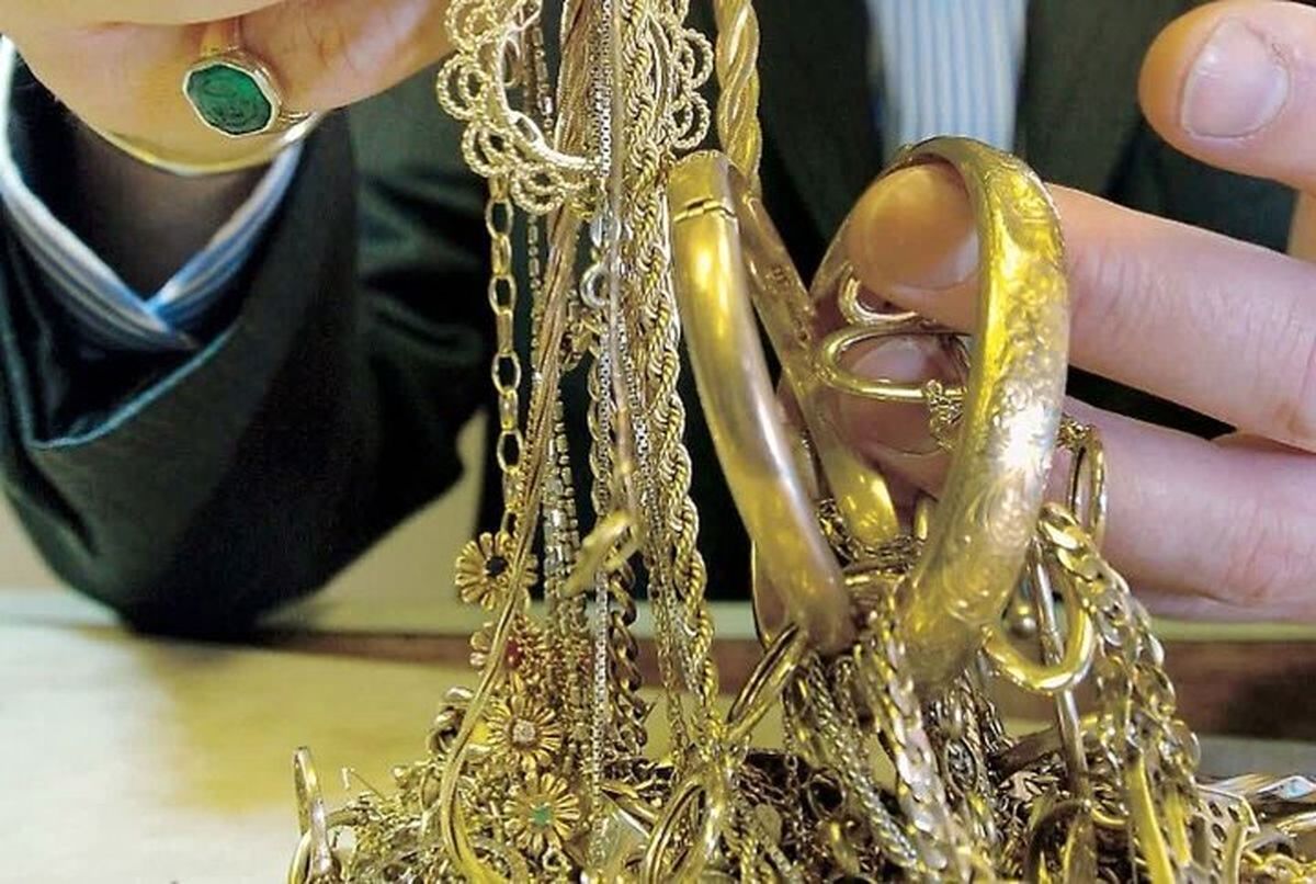 سارقان حرفه ای در حین خروج از کشور دستگیر شدند