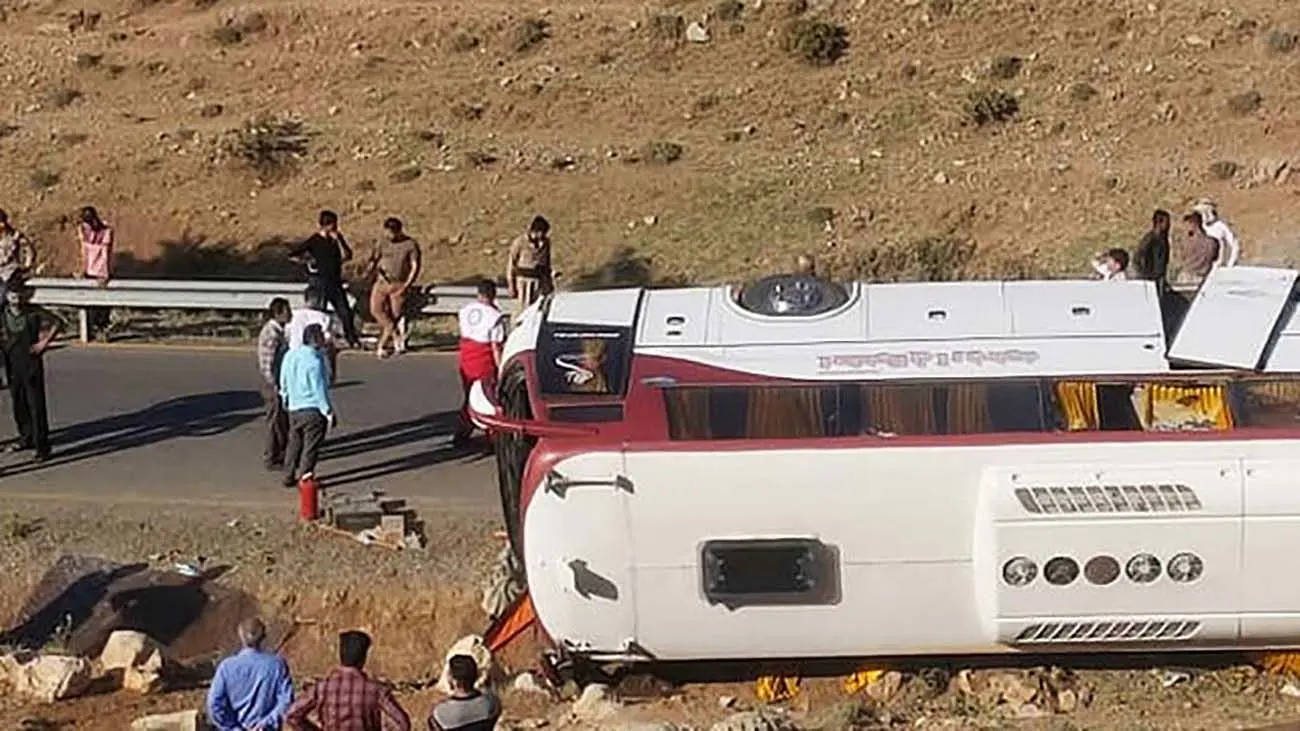 ۷ کشته در واژگونی اتوبوس مسافربری