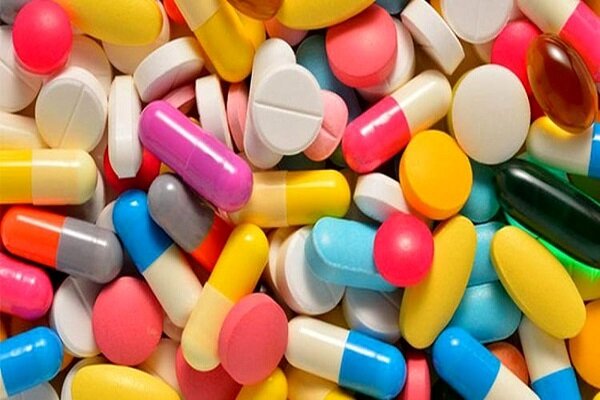 عطاری های مختلف زیر ذره بین پلیس؛ کشف هزاران قرص و شربت متادون