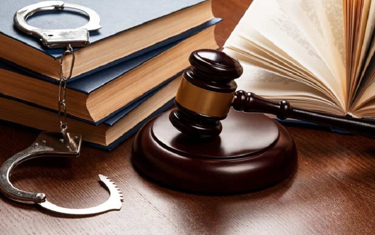 شوهر خیانتکار در نقشه ای عجیب، همسرش را بیمار روانی جلوه داد